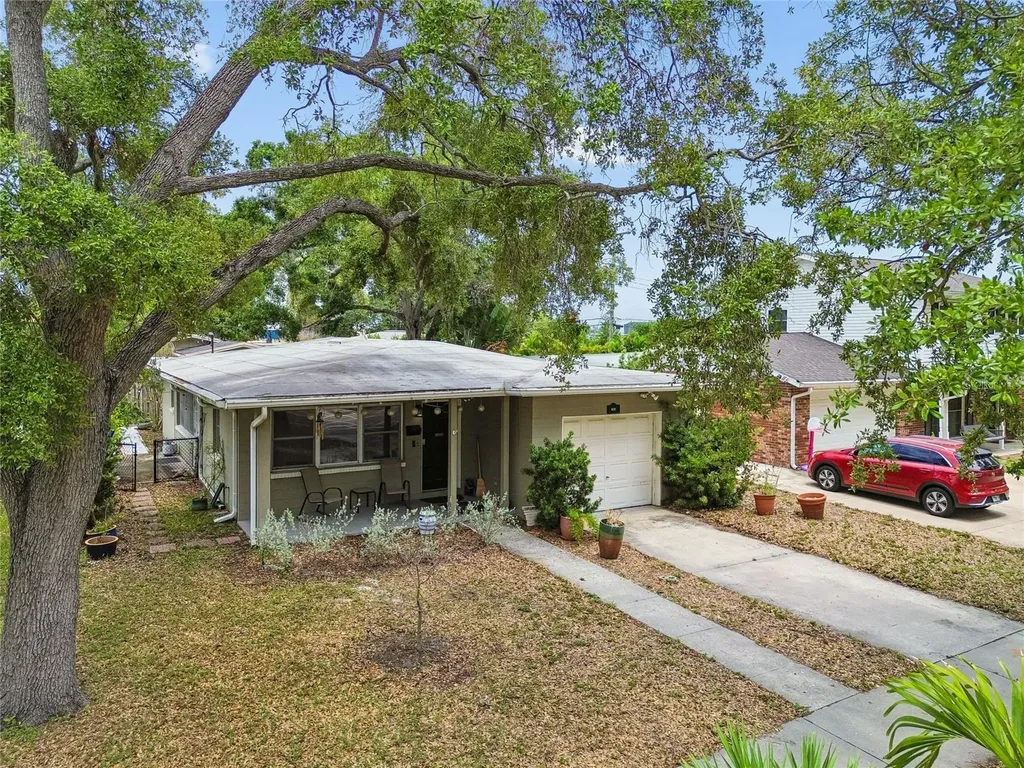 621 E Davis Boulevard Tampa FL 33606