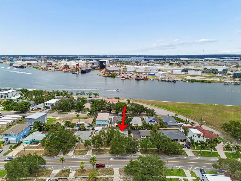 621 E Davis Boulevard Tampa FL 33606