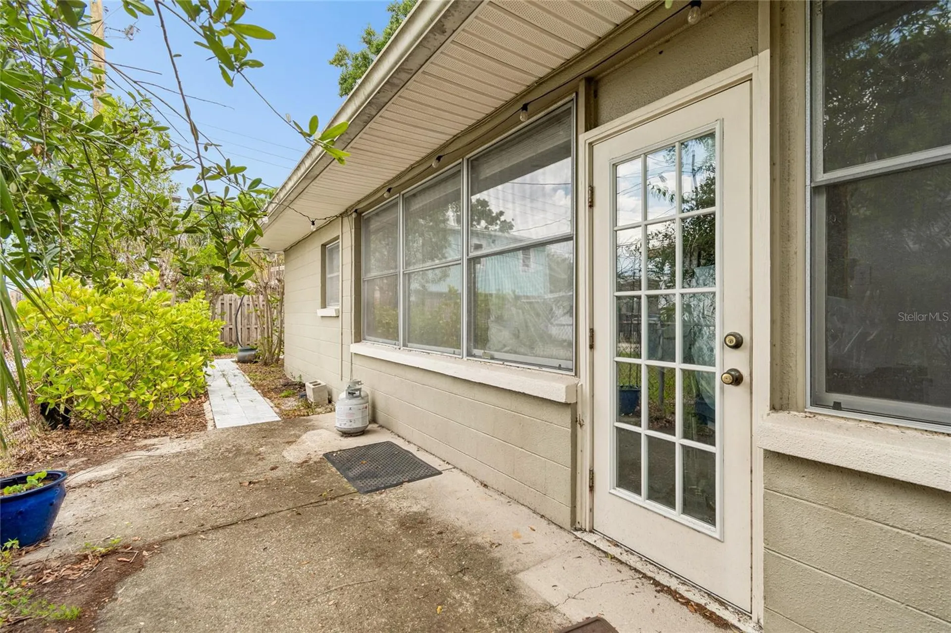 621 E Davis Boulevard Tampa FL 33606