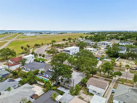 621 E Davis Boulevard Tampa FL 33606
