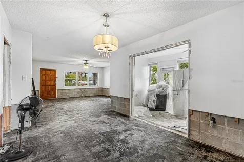 621 E Davis Boulevard Tampa FL 33606