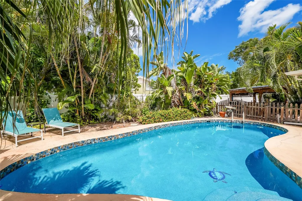 1004 68th Street NW Bradenton FL 34209