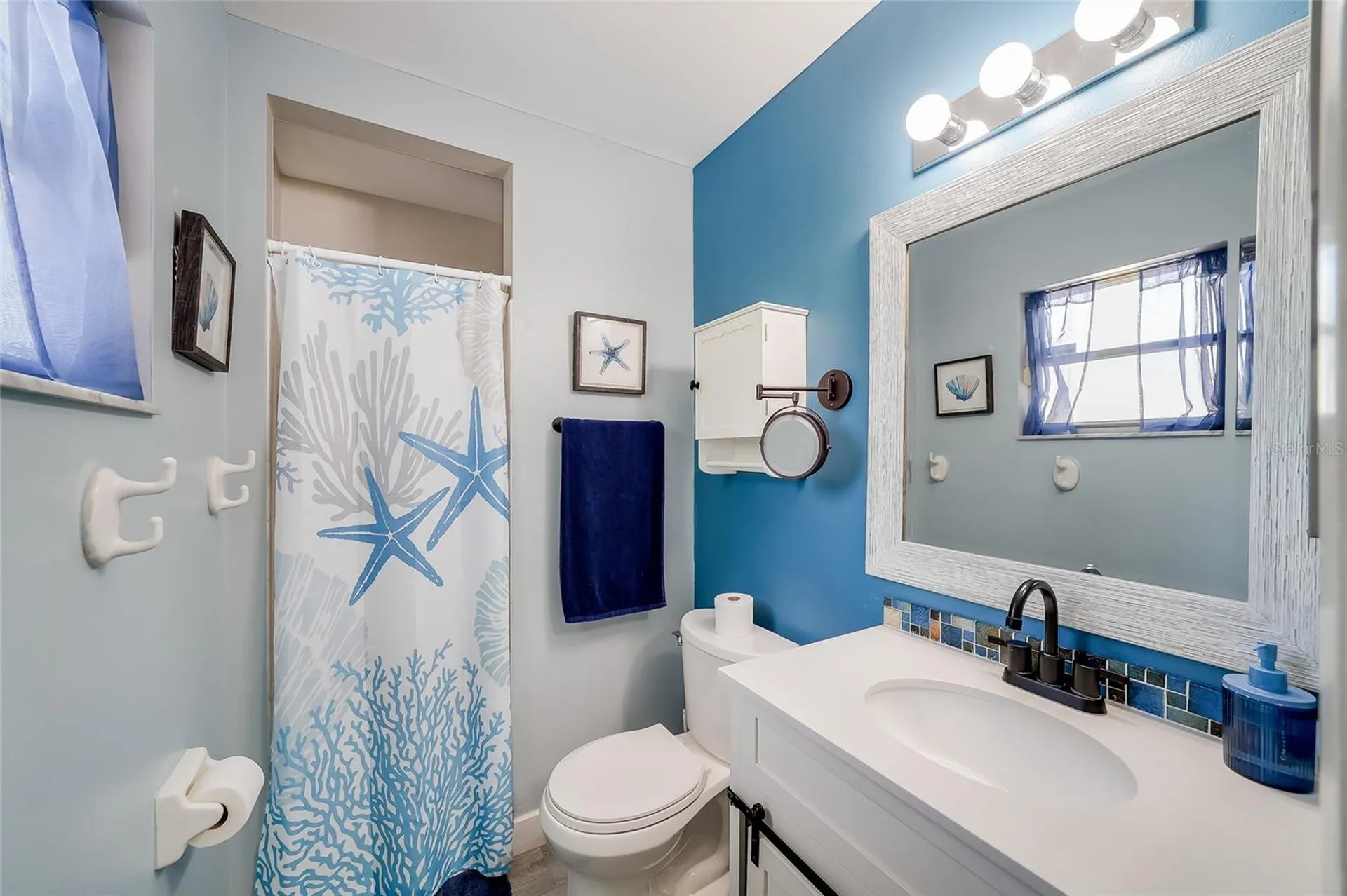 1004 68th Street NW Bradenton FL 34209