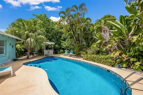 1004 68th Street NW Bradenton FL 34209