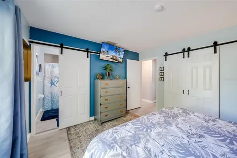 1004 68th Street NW Bradenton FL 34209