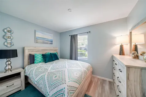 1004 68th Street NW Bradenton FL 34209