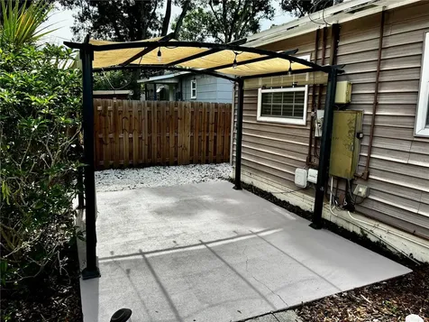 810 52nd Avenue N St Petersburg FL 33703