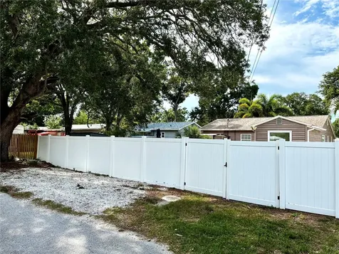 810 52nd Avenue N St Petersburg FL 33703