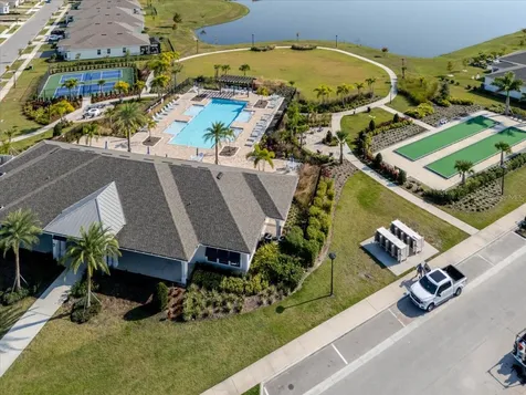 1833 Spring Shower Circle Kissimmee FL 34744