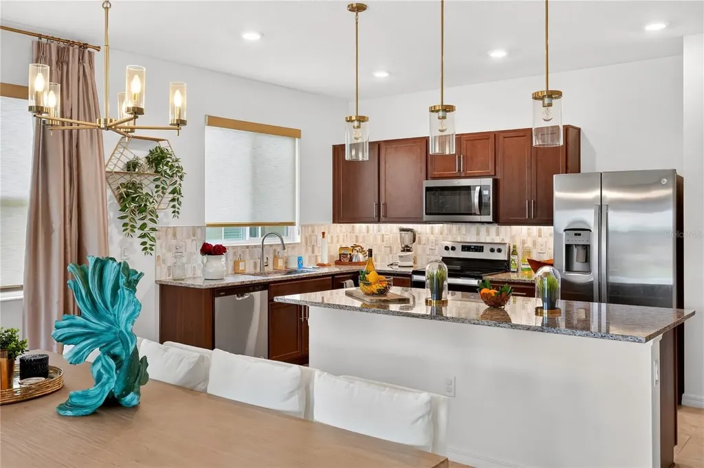 415 Overpool Avenue Davenport FL 33896