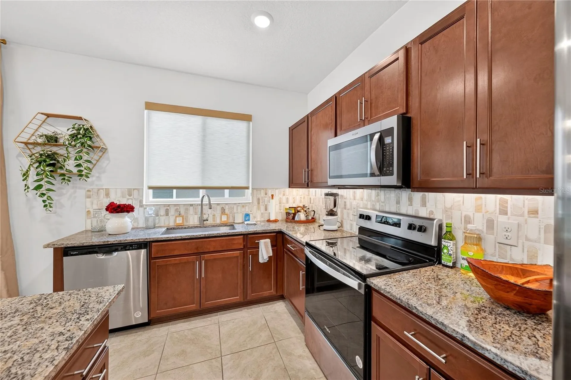 415 Overpool Avenue Davenport FL 33896