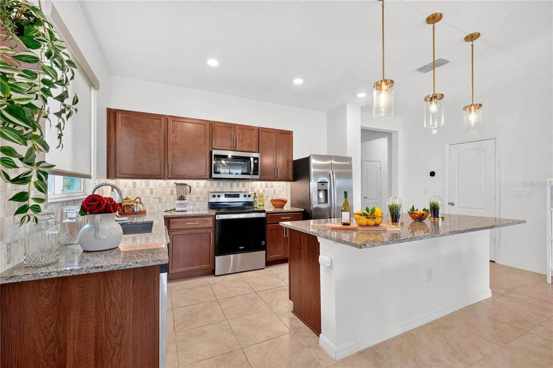 415 Overpool Avenue Davenport FL 33896