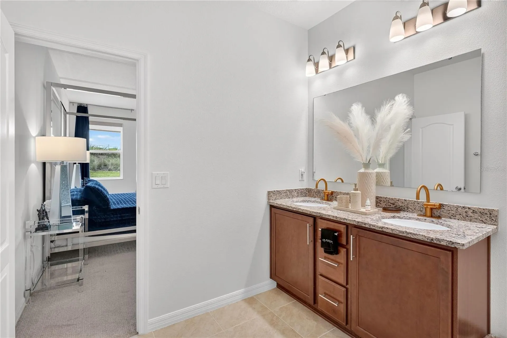 415 Overpool Avenue Davenport FL 33896