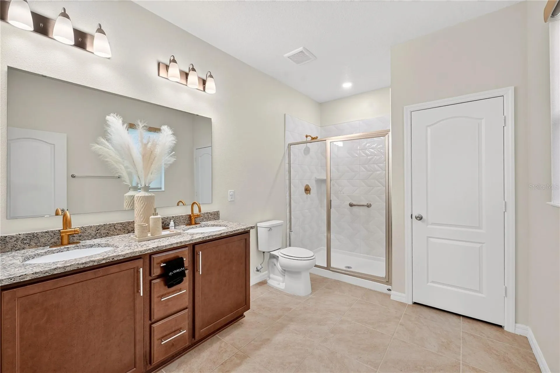 415 Overpool Avenue Davenport FL 33896