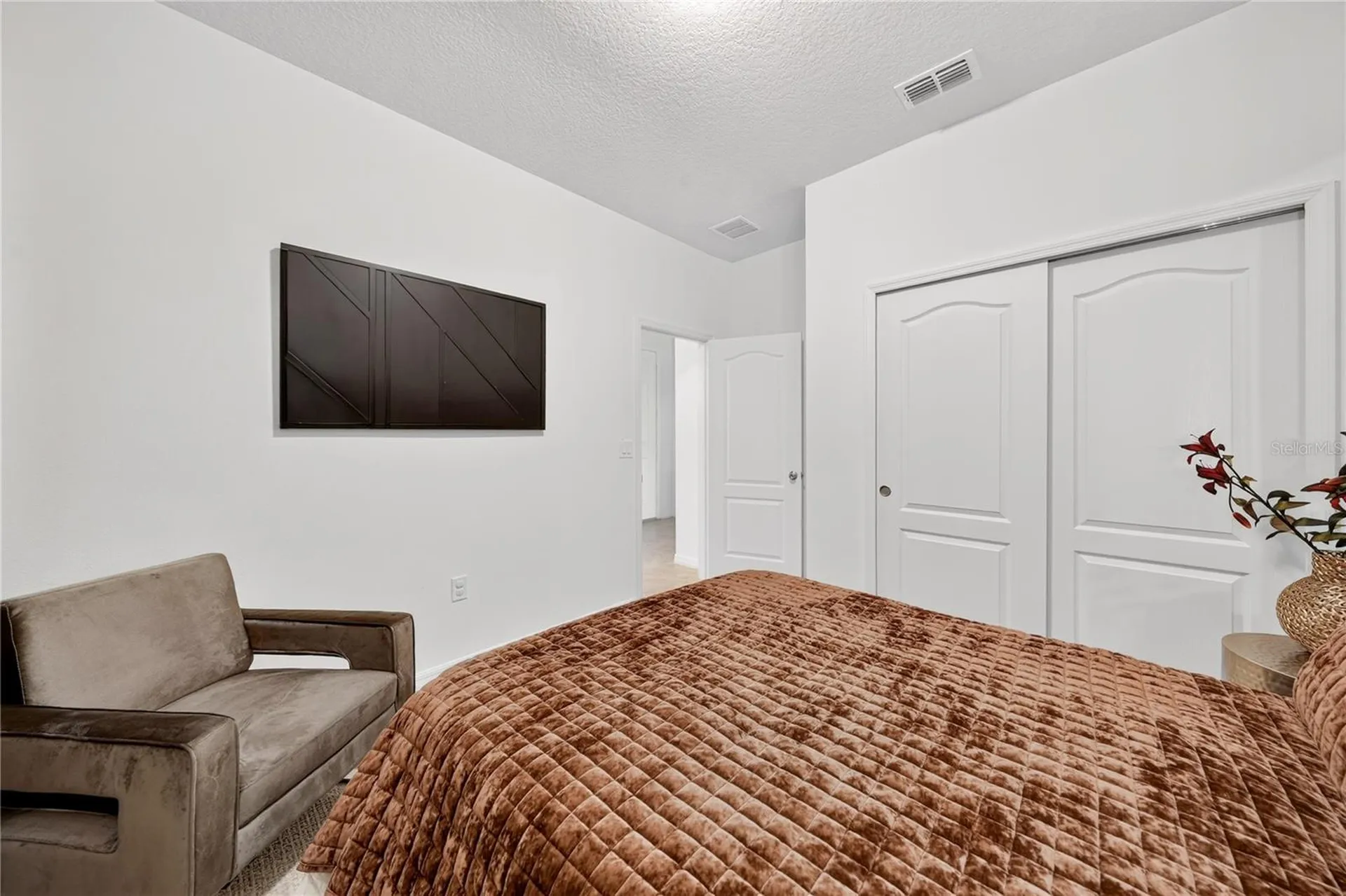 415 Overpool Avenue Davenport FL 33896