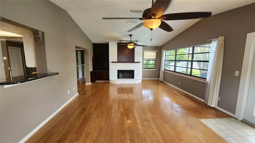 155 69th Avenue N St Petersburg FL 33702