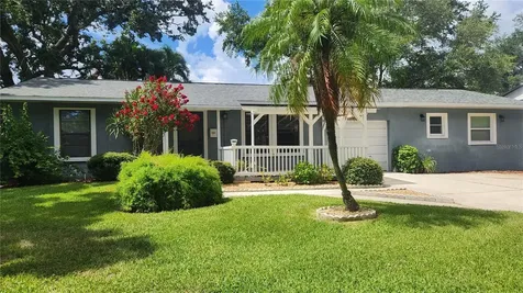 155 69th Avenue N St Petersburg FL 33702