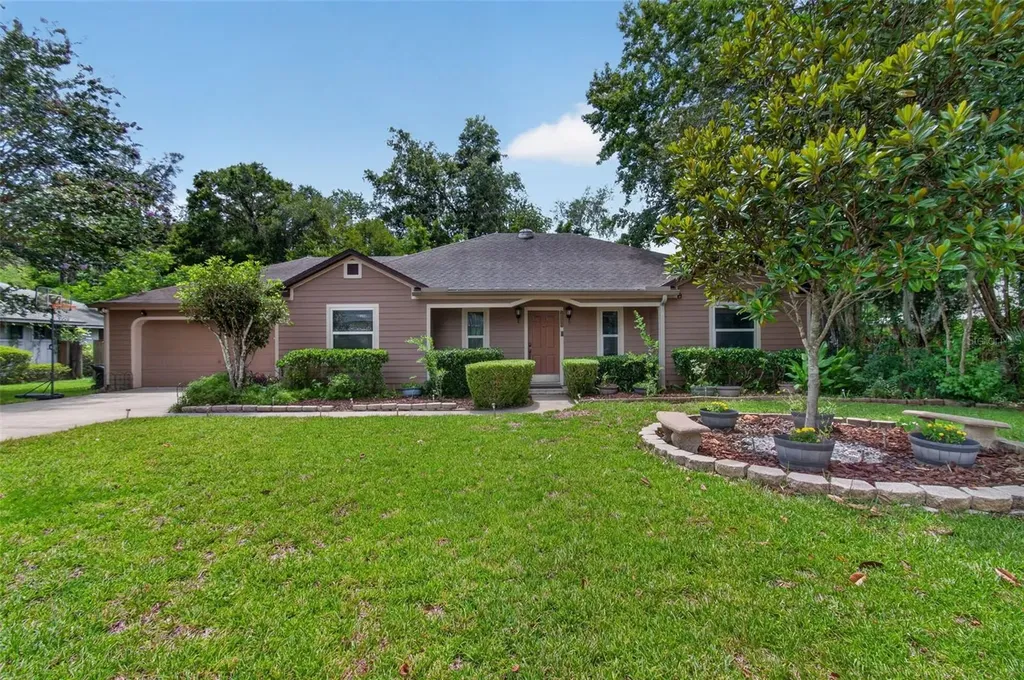 2840 NW 27th Terrace Gainesville FL 32605