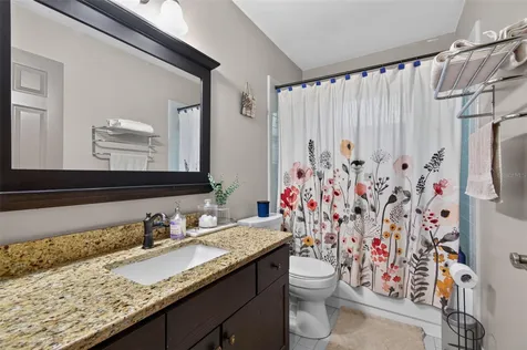 2840 NW 27th Terrace Gainesville FL 32605