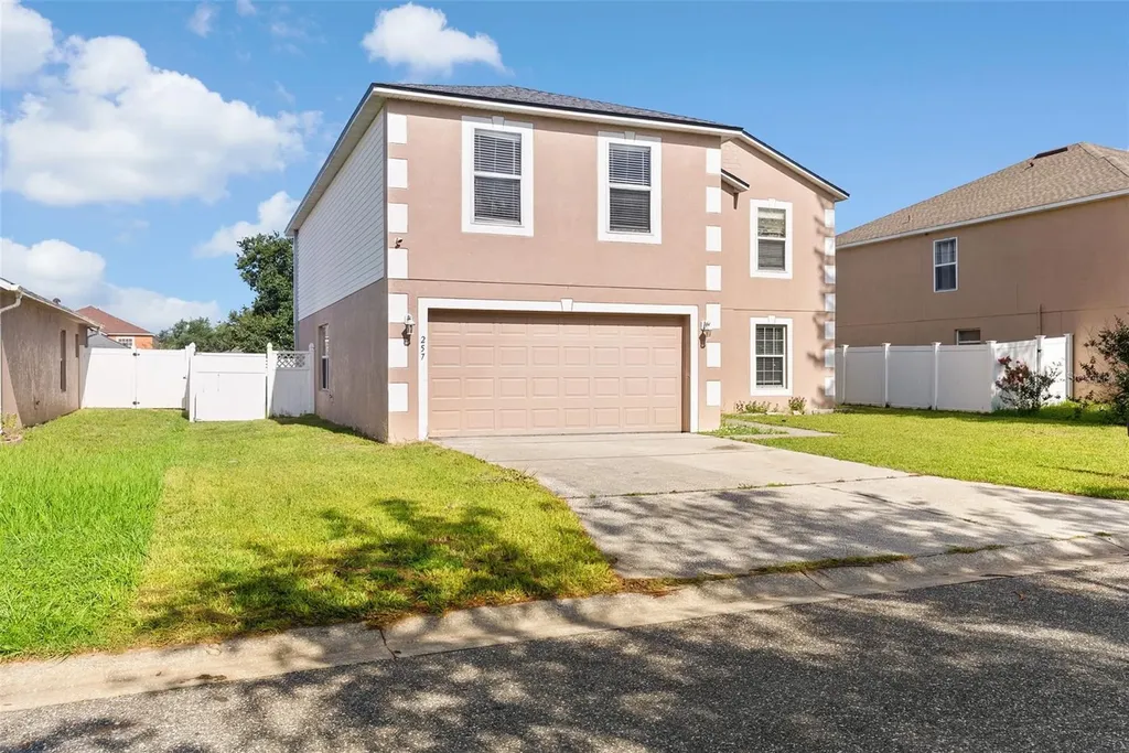 257 Vervain Avenue Davenport FL 33837
