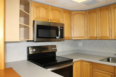 10800 Us Highway 19 N Pinellas Park FL 33782