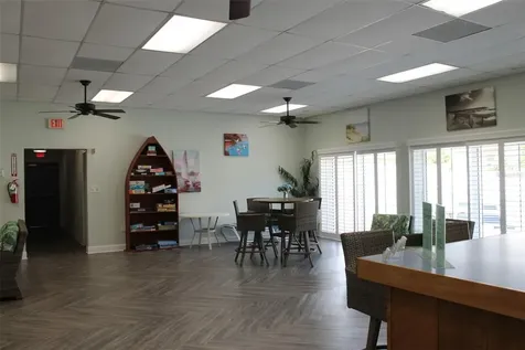 10800 Us Highway 19 N Pinellas Park FL 33782