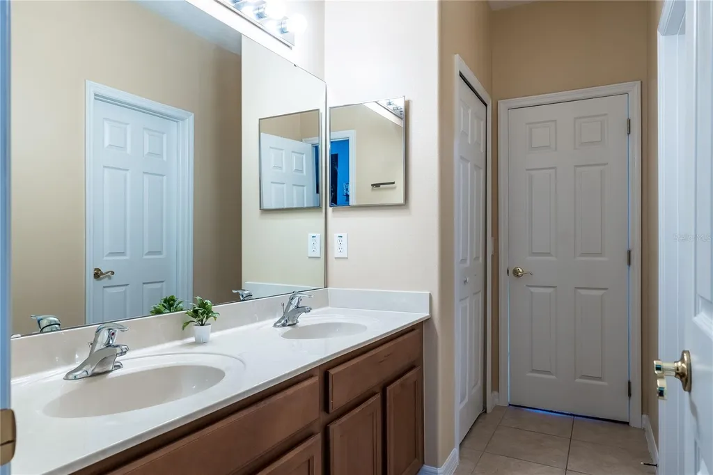 4642 River Gem Avenue Windermere FL 34786