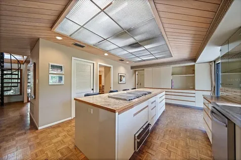 6841 Porter Road Sarasota FL 34240