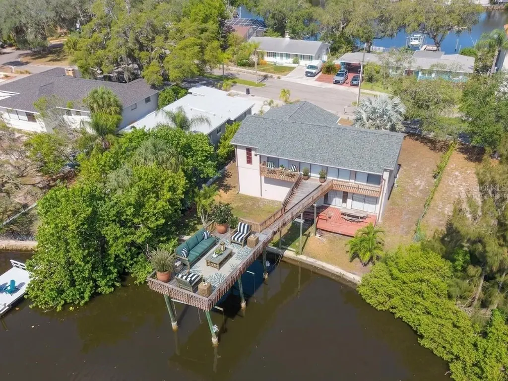 5 Venetian Court Tarpon Springs FL 34689