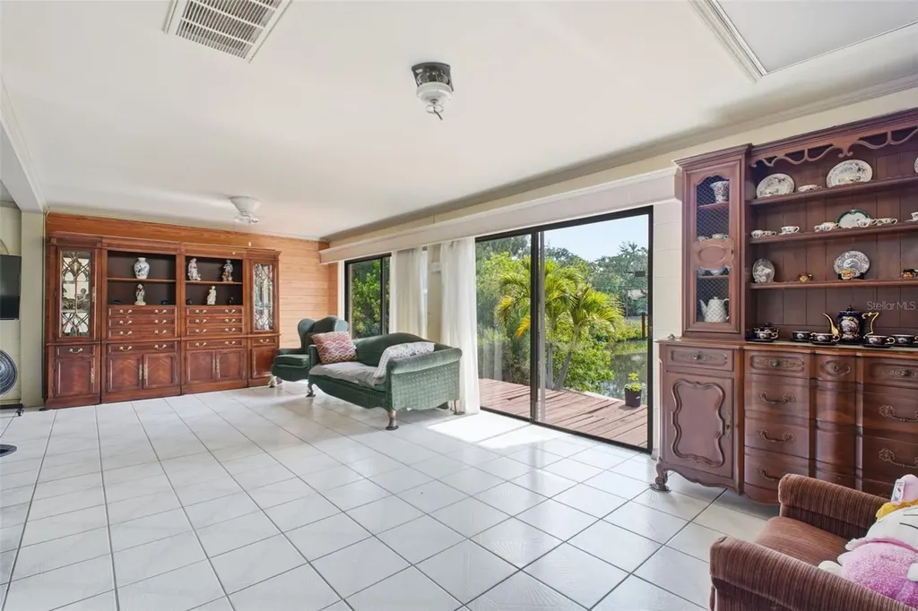 5 Venetian Court Tarpon Springs FL 34689