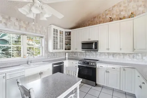 5 Venetian Court Tarpon Springs FL 34689