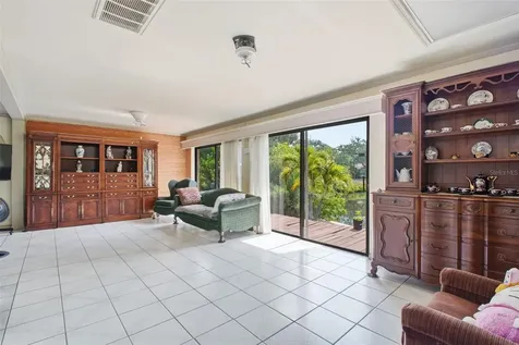 5 Venetian Court Tarpon Springs FL 34689