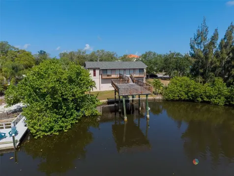5 Venetian Court Tarpon Springs FL 34689