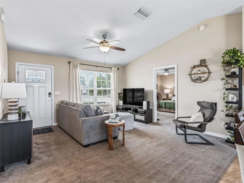 8 Juniper Loop Drive Ocala FL 34480