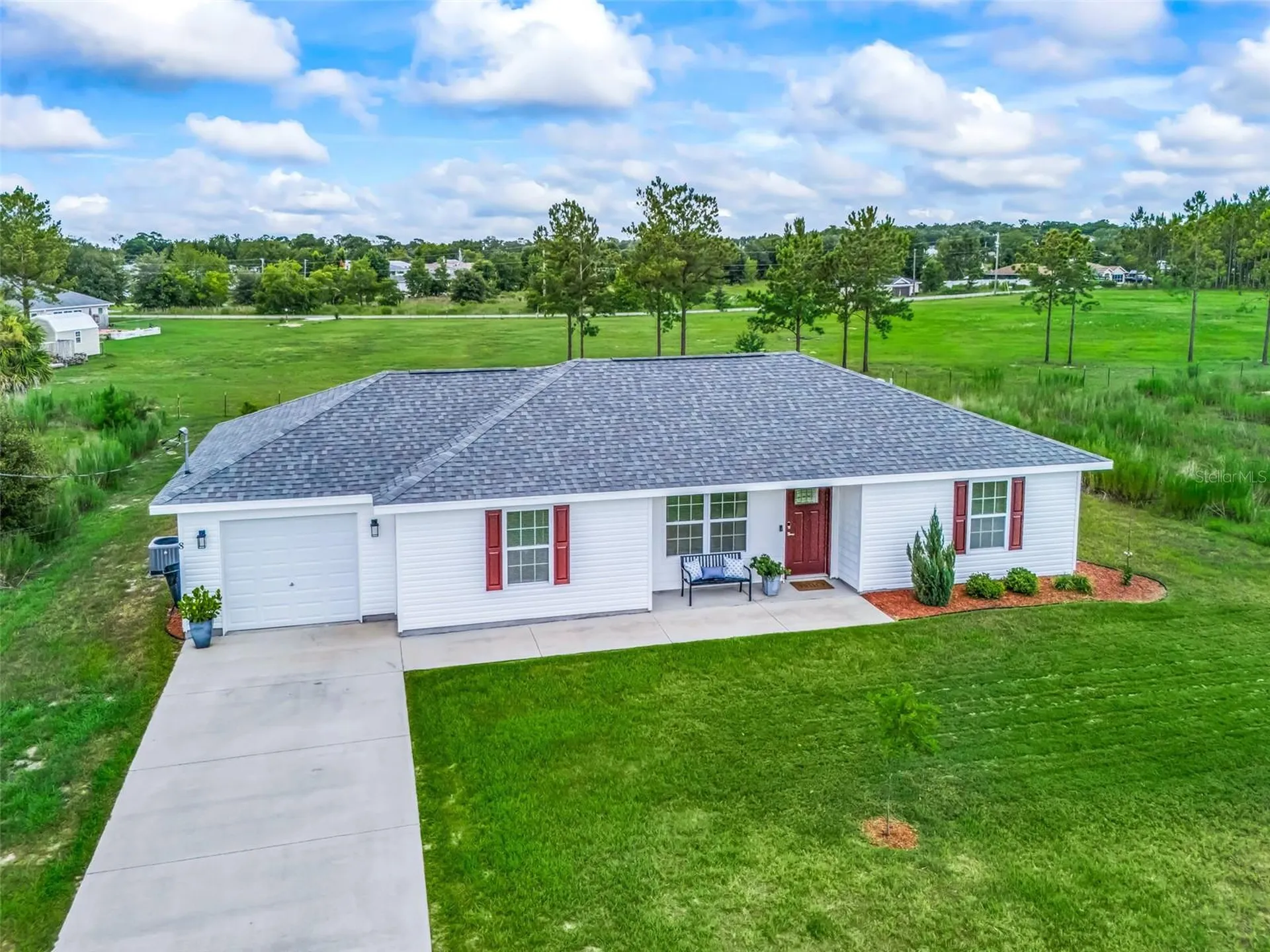 8 Juniper Loop Drive Ocala FL 34480