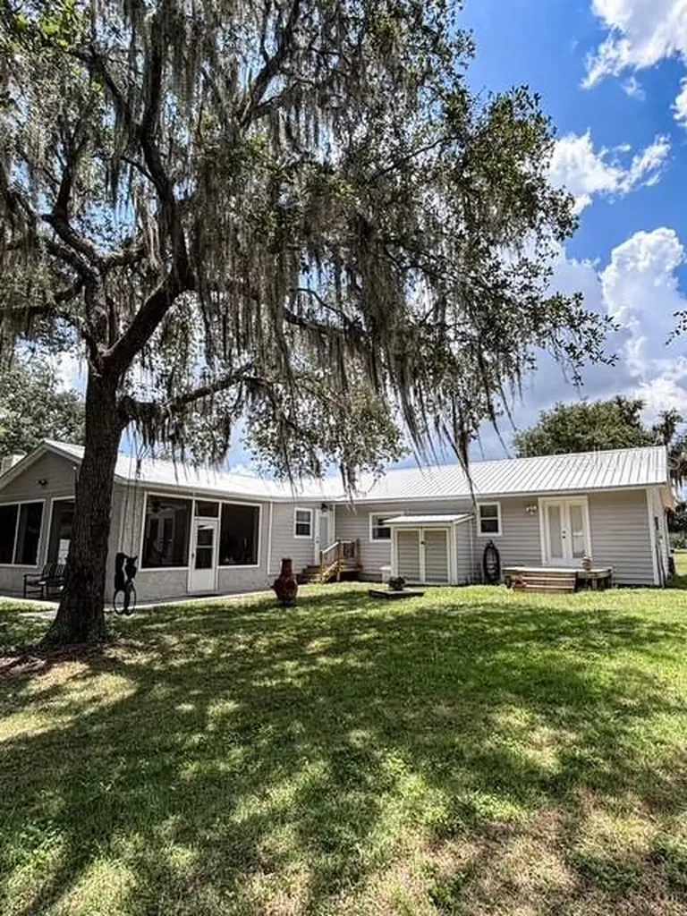 12601 Double Run Road Astatula FL 34705