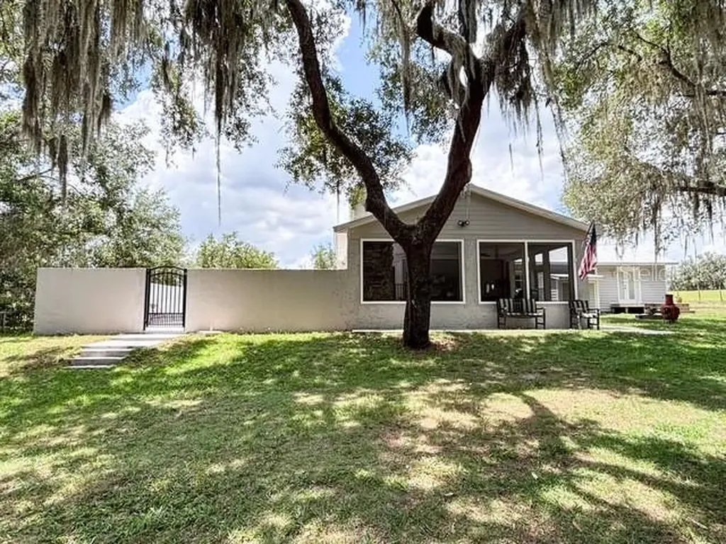 12601 Double Run Road Astatula FL 34705