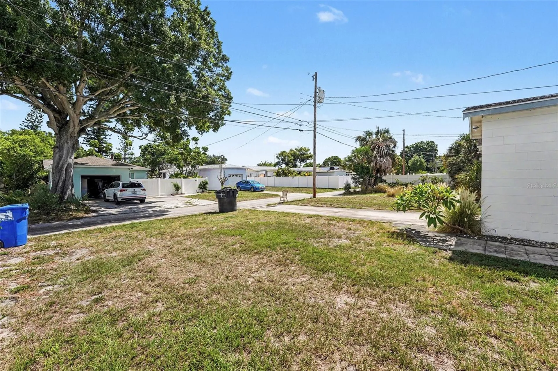 2343 36th Avenue N St Petersburg FL 33713