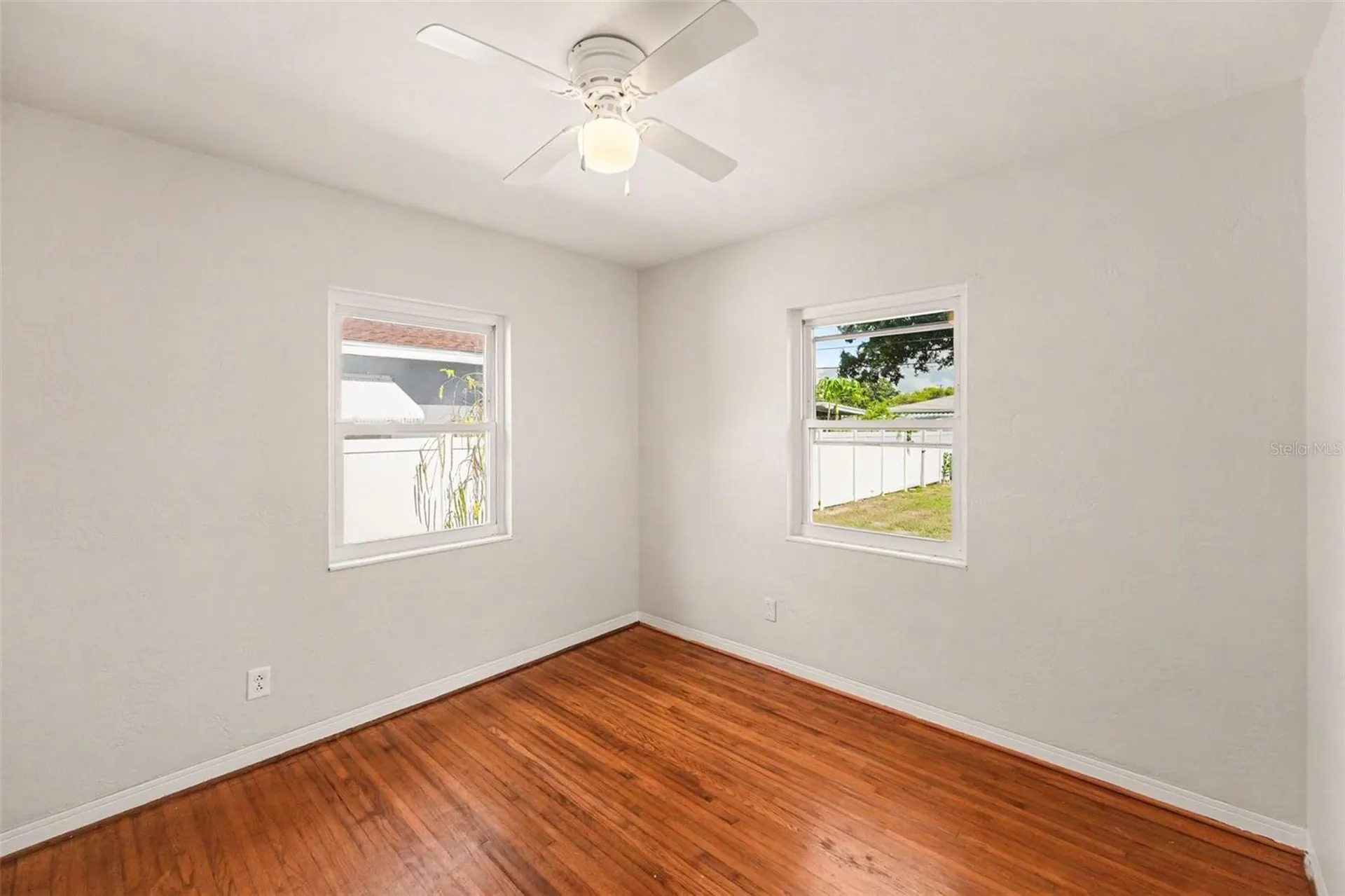2343 36th Avenue N St Petersburg FL 33713