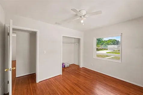 2343 36th Avenue N St Petersburg FL 33713
