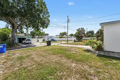 2343 36th Avenue N St Petersburg FL 33713
