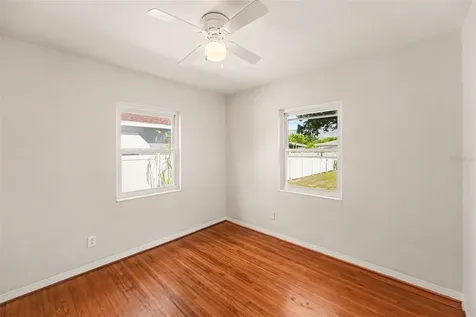 2343 36th Avenue N St Petersburg FL 33713