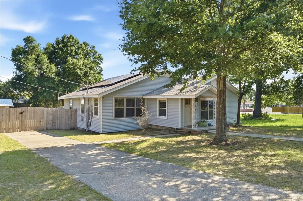 2017 W Belmont Street Pensacola FL 32501