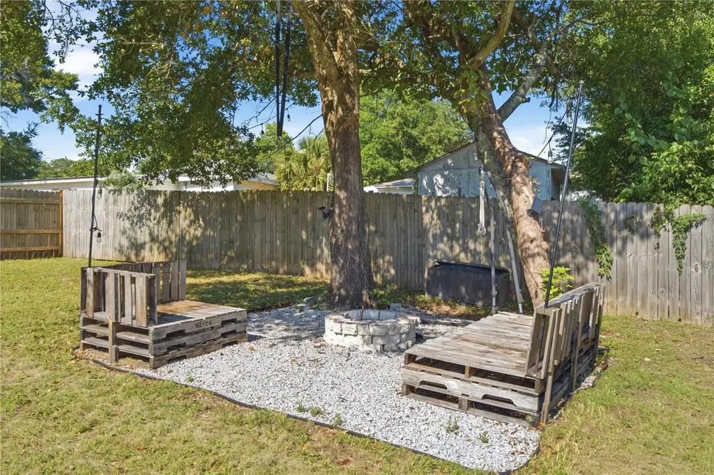 2017 W Belmont Street Pensacola FL 32501