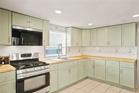 2017 W Belmont Street Pensacola FL 32501