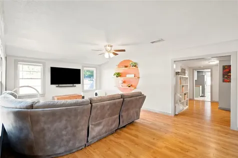 2017 W Belmont Street Pensacola FL 32501