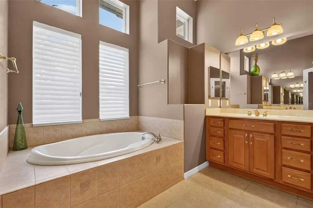 20606 Queen Alexandra Drive Leesburg FL 34748