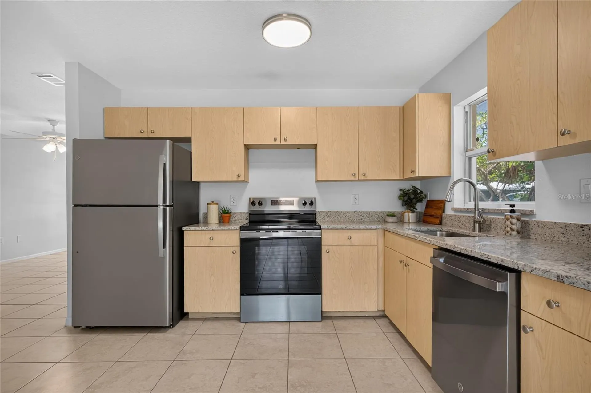 1004 17th Avenue W Bradenton FL 34205