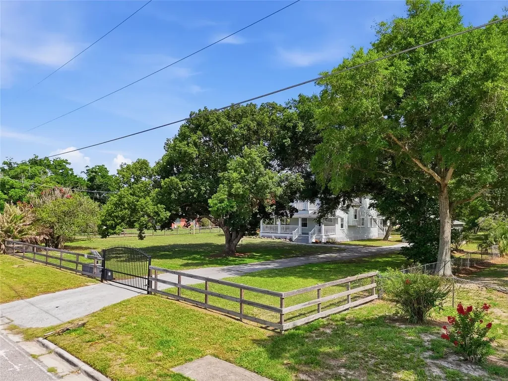 545 E Haines Boulevard Lake Alfred FL 33850