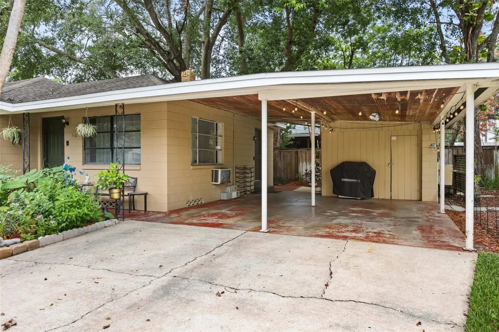 821 E Church Street Orlando FL 32801